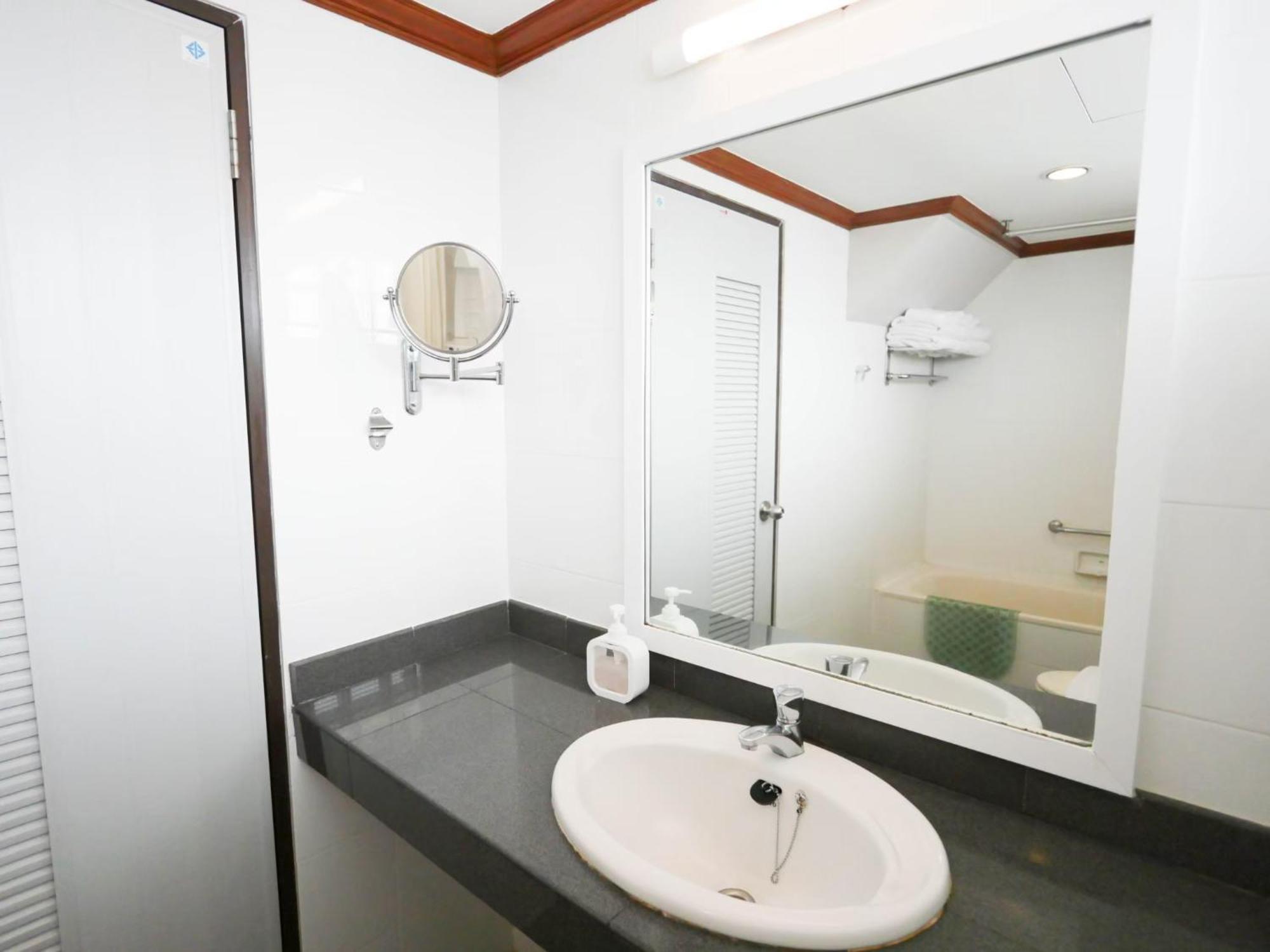Sakol Hotel Hat Yai Exteriör bild